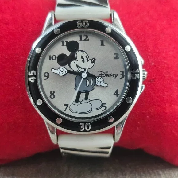 Disney Minnie Mouse Wristwatch White Rubber Band Analog Wrist Watch Accutime - Picture 2 of 11